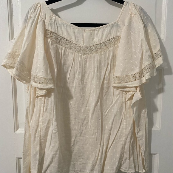 Old Navy XXL shirt. Worn once for family pictures! - Picture 2 of 5